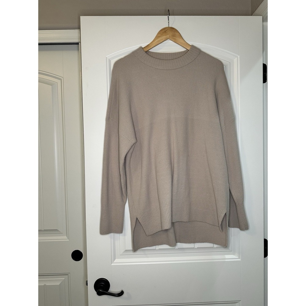 Abercrombie & Fitch Sweater Womens M Off White Soft A & F Collection Crew Neck